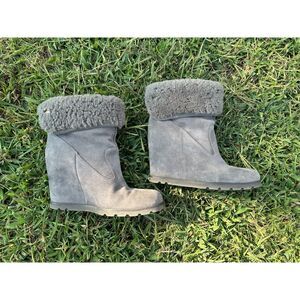 Ugg Gray Suede Leather Shearling Kyra Wedge Winter Boots Booties Size 8.5